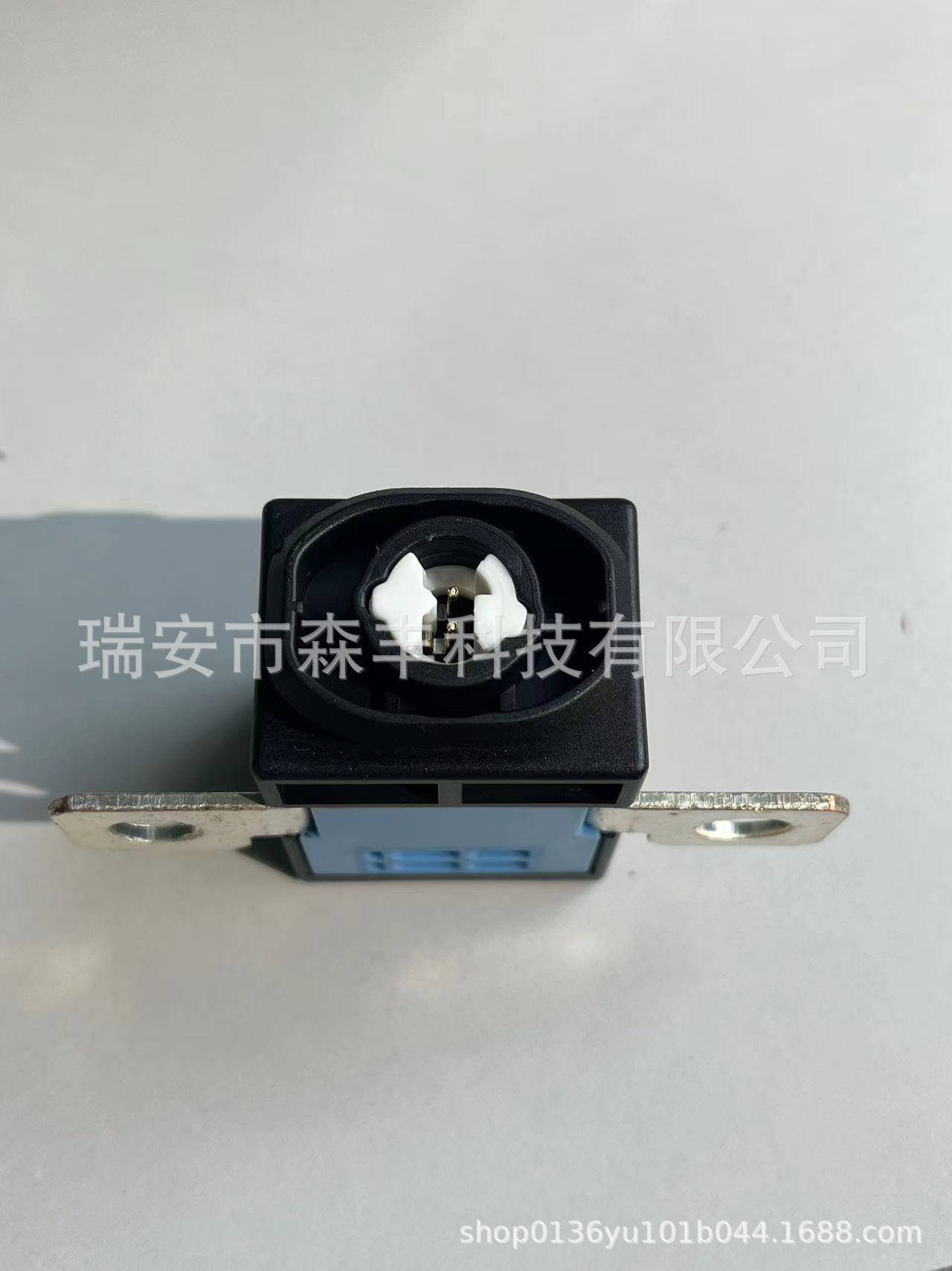 N000000006984 Power-Off Switch Suitable for Mercedes-Benz C E-Class Gls Gl Battery Protector Overload Protection