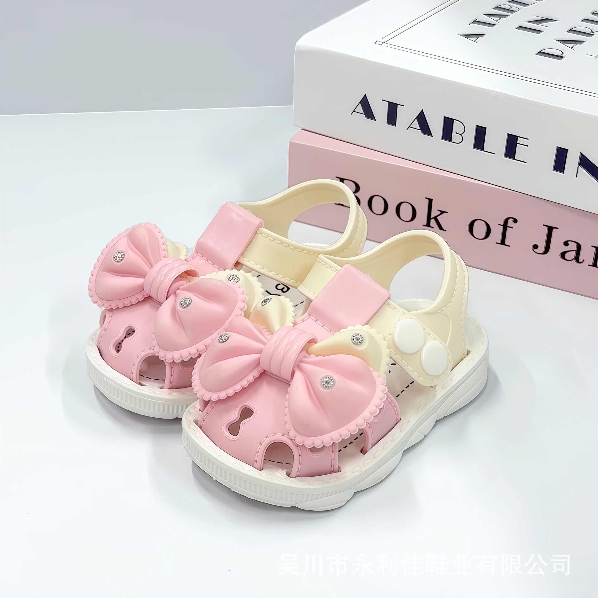 Sandálias de niñas verano princesa viento niños Baotou zapatos de bebés fábrica mayorista comercio electrónico comercio exterior oportunidades comerciales transfronterizas