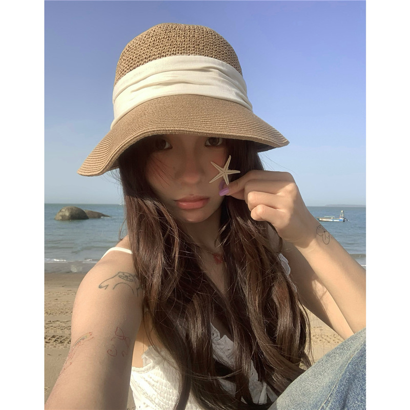 日本のレトロな大きなひさしの日よけの帽子の後でしわのデザインの夏の旅行の日よけの麦わら帽子の女性の百合の漁師の帽子|undefined
