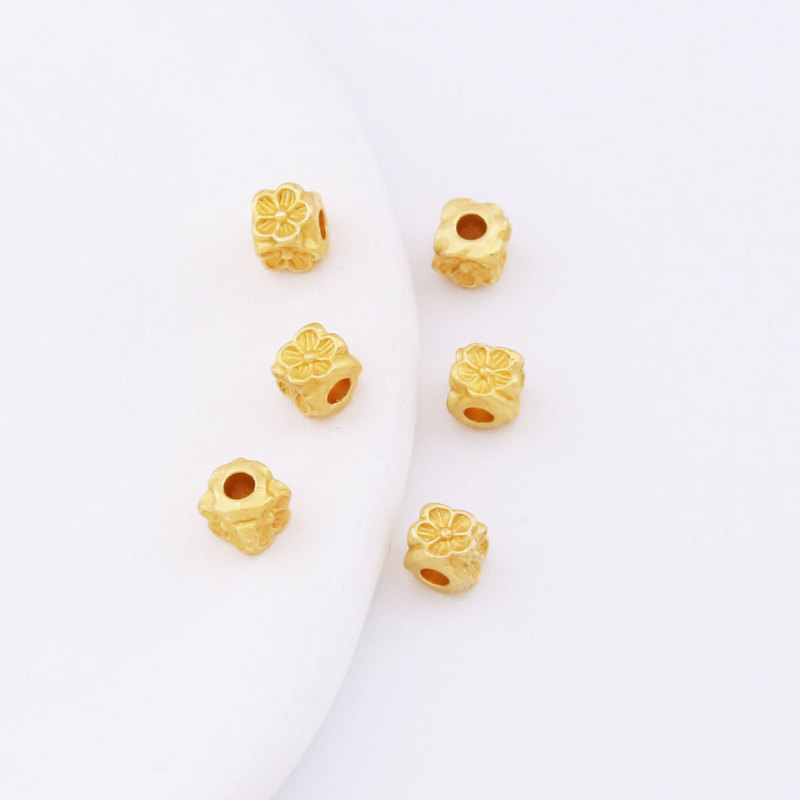 Ancient Matte Gold Square Four-Sided Flower Beads Loose Beads DIY Jewelry Accessories Handmade Bracelet Necklace Beads Wholesale Ancient Matte Gold Square Four-Sided Flower Beads Loose Beads DIY Jewelry Accessories Handmade Bracelet Necklace Beads Wholesale