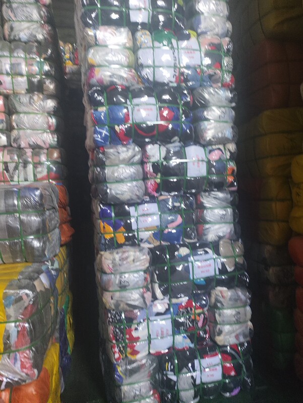Factory Direct Sales of Old Clothes, Second-Hand Clothing, Whole Container Export of Old Clothes, Used Clothes, Used Shoes Factory Direct Sales of Old Clothes, Second-Hand Clothing, Whole Container Export of Old Clothes, Used Clothes, Used Shoes