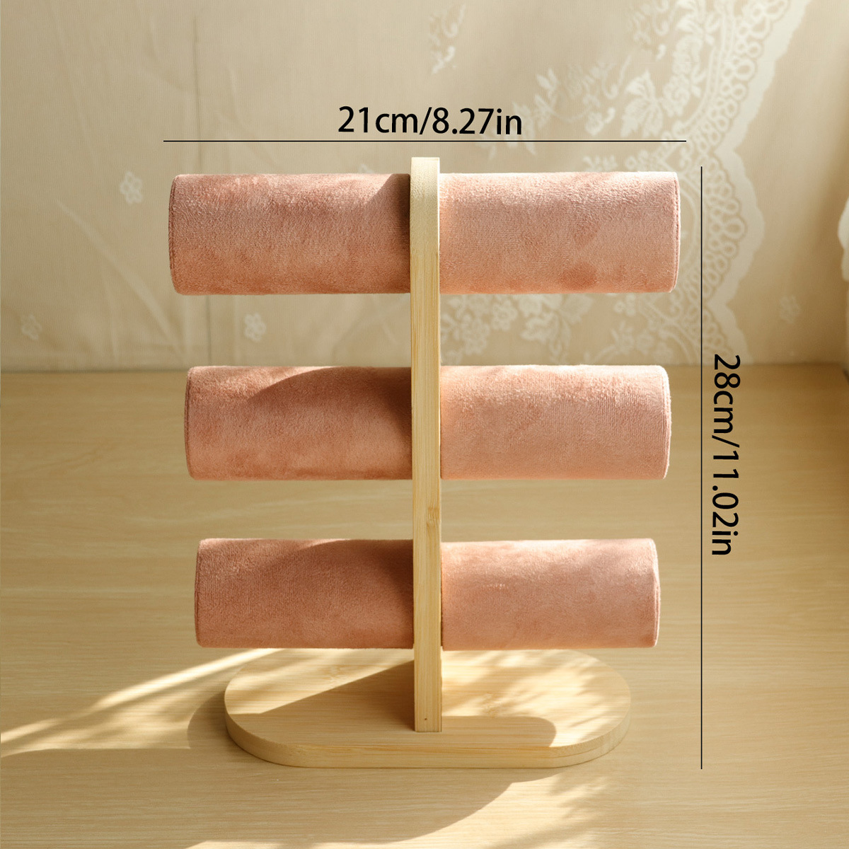 ����չʾ�������ֱ�����ר�ó��е���ľ���鱦��Ʒ���ɹҼ����μ�