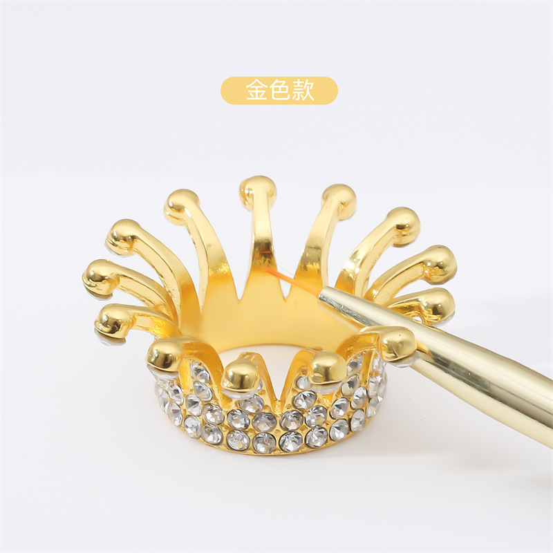 Tenedor de la pluma de la corona con el diamante-Oro