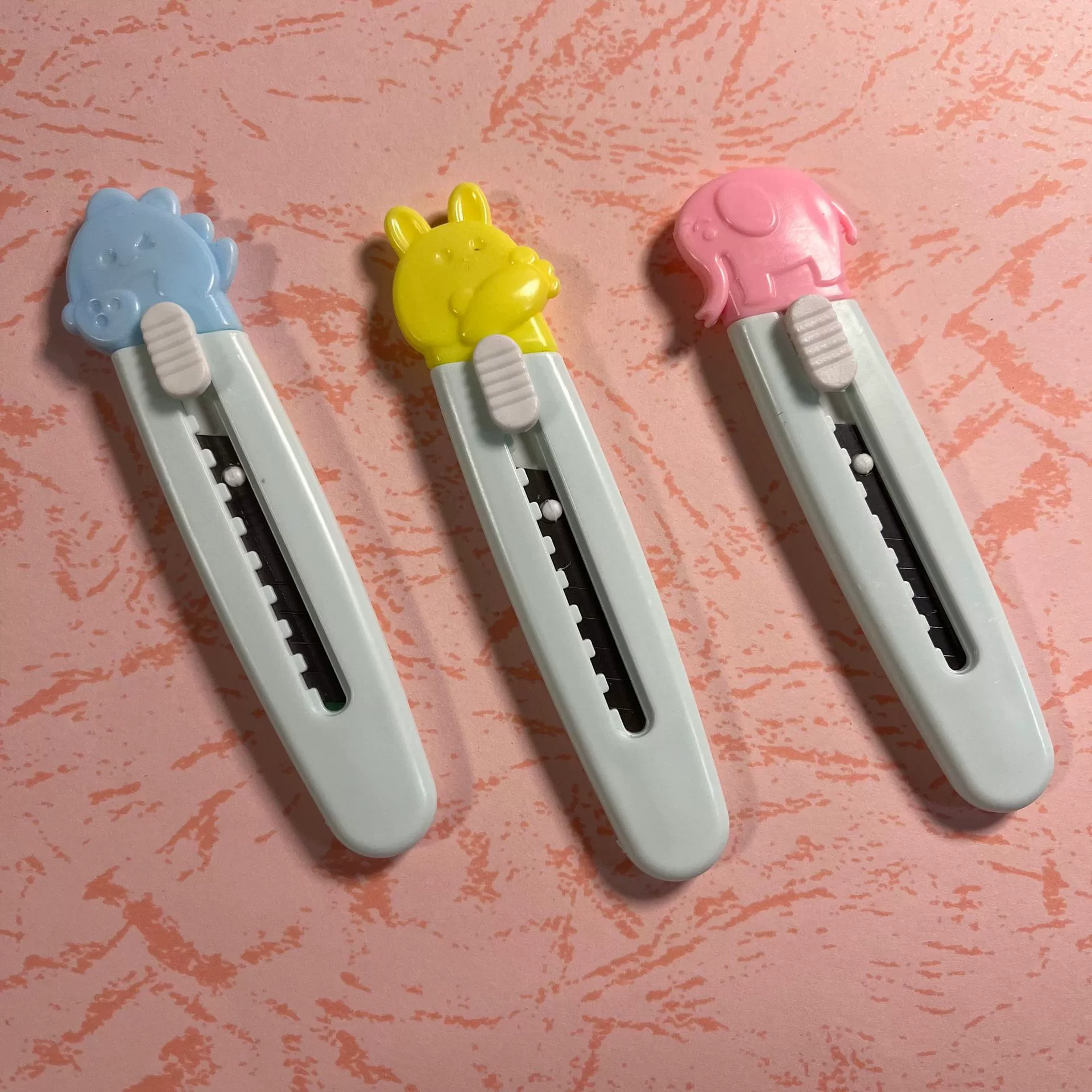 Мини портативный художественный нож 6682 маленький размер экспресс-нож для распаковки милый конверт в форме животного офисная резка бумаги