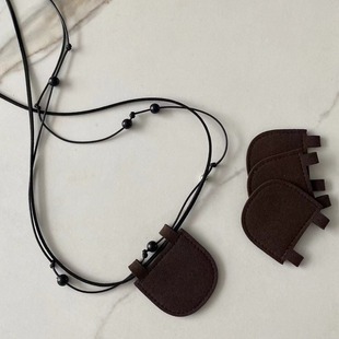 Minimalist Wearing Concave-shaped Mini Crescent Bag Design Suede Steel Ball Double-layer Multi-wear Necklace Sweater