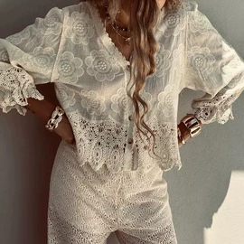 沙滩裙;沙滩防晒服;连衣裙