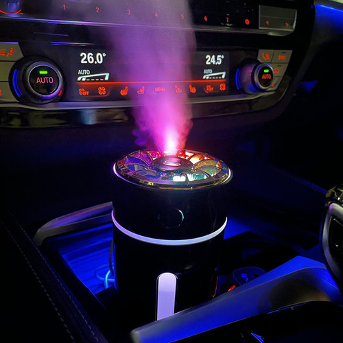 Cross-border new small USB humidifier car air purifier aromatherapy spray car creative gift