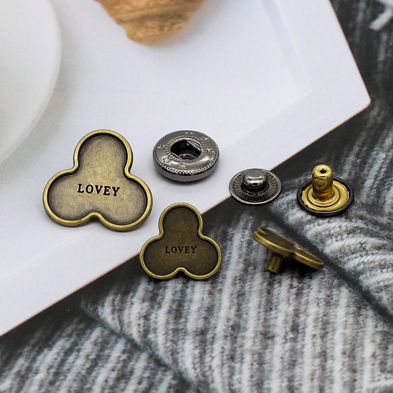 Clover clothing wholesale bronze Denim with decorative tooling four-in-one metal men's and women's snap suit buckle