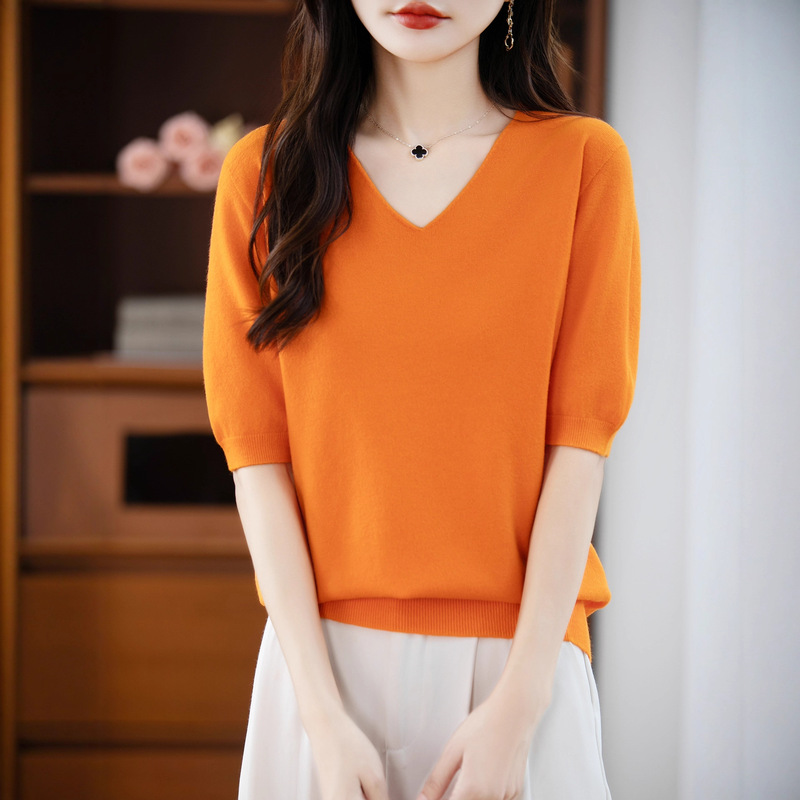 Casual V-Neck Short-Sleeve Sweater, Slightly Loose and Comfortable for Single Wear, Versatile Outerwear for Autumn and Winter Casual V-Neck Short-Sleeve Sweater, Slightly Loose and Comfortable for Single Wear, Versatile Outerwear for Autumn and Winter