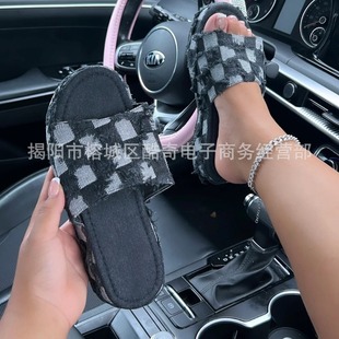 ins����վ�ļ����ڕr�в����⴩ŮЬ�W����a���һ������Ьshoe