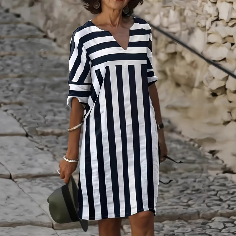 Women's Loose Casual Three-Quarter Sleeve V-Neck Holiday Retro Style Dress Spring and Summer Dress Hot-Selling Women's Clothing