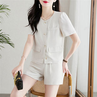 2025���ļ��¿����e���|С���L���b���׺͕r��ͨ�ڳ���ѝ�ɼ���Ů