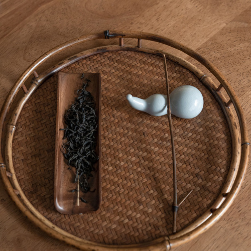 Tianqing Ru Kiln tea pillow, split Ru porcelain gourd ornaments, Kung Fu tea set accessories, tea ceremony accessories