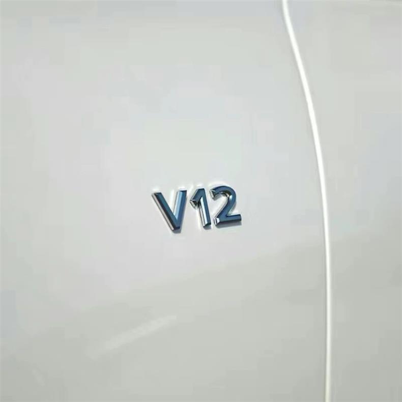 Suitable for Mercedes-Benz Maybach S-Class, used for modifying the S400, S450, 560, and 680 models; includes side emblems, front emblems, and rear emblems
