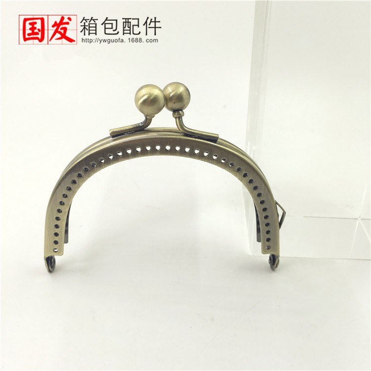 [Xiao Fang Pit] 8.5CM semicircular superficie lisa de 9mm golpes de oro DIY bolsas de cambio oro oro