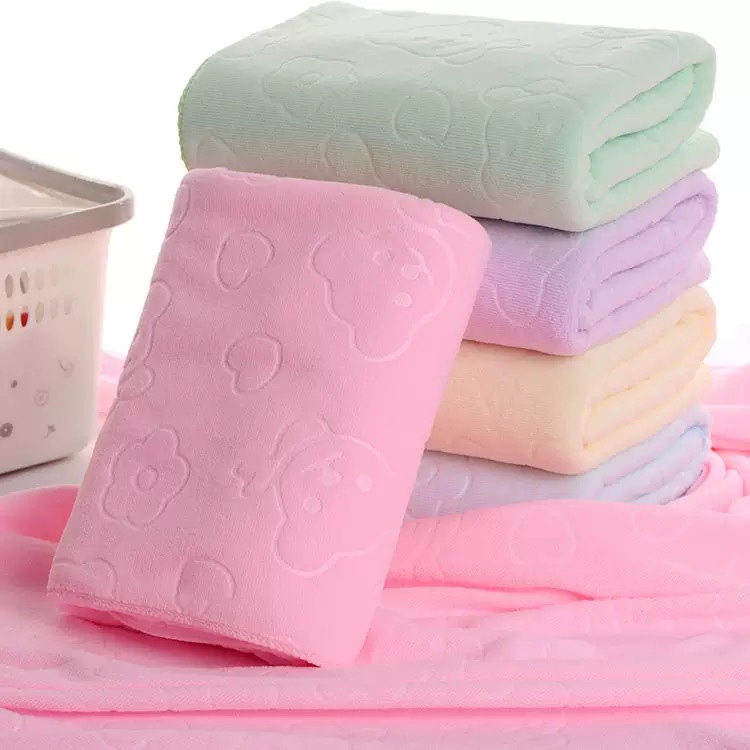Manufacturer wholesale: nano microfiber embossed bear bath towels, adult beach towels, promotional gifts, and freebies Manufacturer wholesale: nano microfiber embossed bear bath towels, adult beach towels, promotional gifts, and freebies