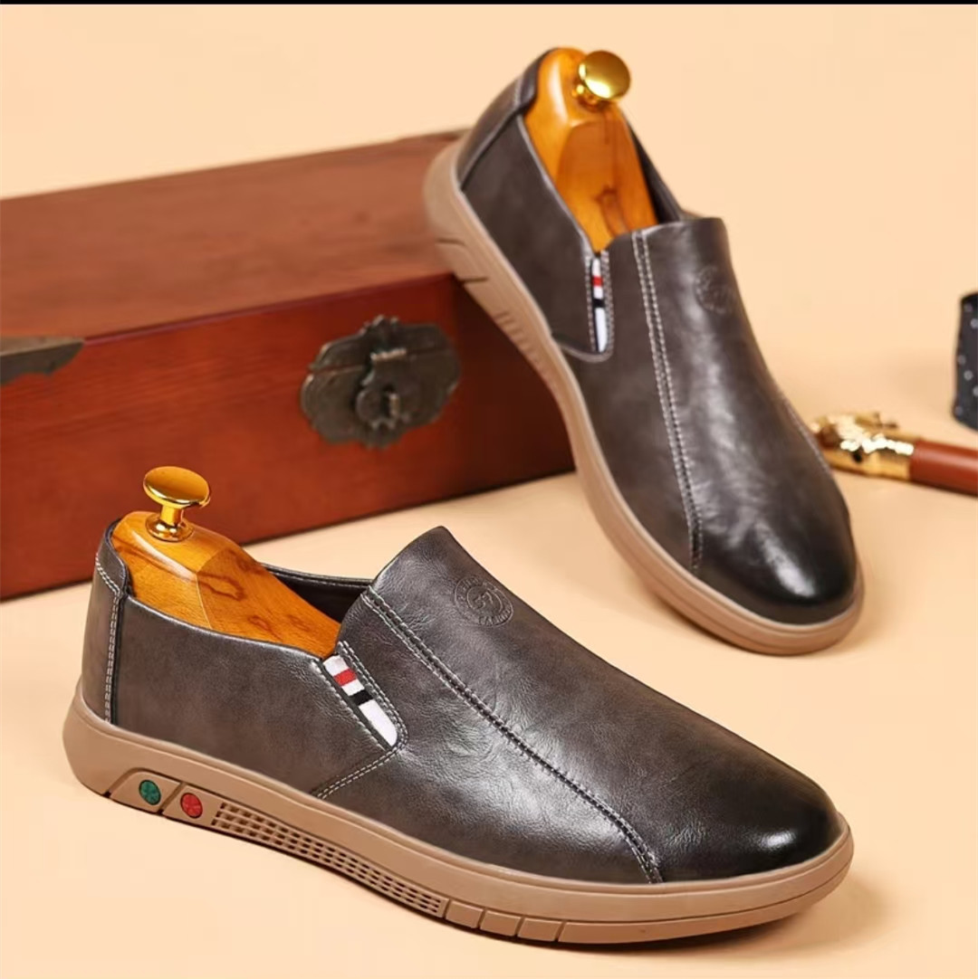 2025년 봄 신상 한국식 남성용 슬립온 드라이빙 비니 슈즈, 패셔너블한 부드러운 밑창의 남성용 다용도 캐주얼 슈즈