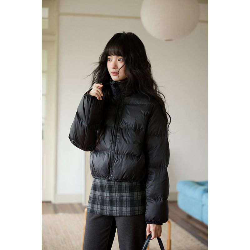 Ximeng 2025 New Winter Short Style for Small People, Very Good-Looking, Thickeneded Elegant, Niche Warm Black down Jacket for Women