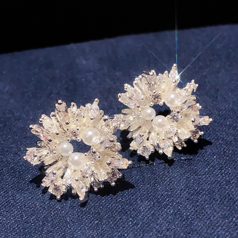 Oro real arco de perlas de aretes