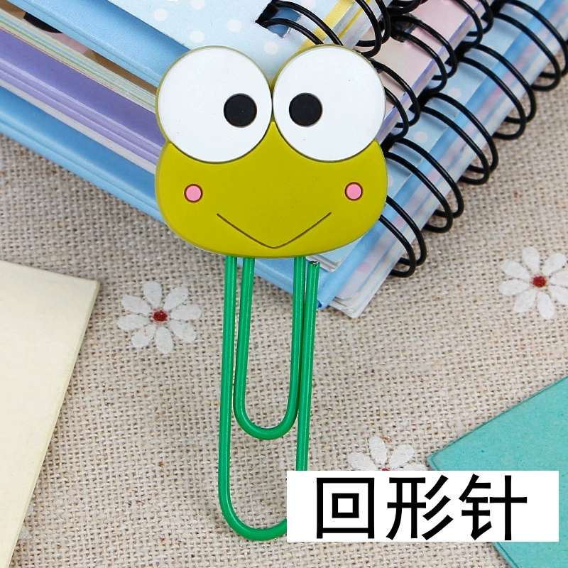 Small cartoon cute metal pin