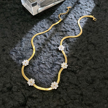 欧美跨境热卖时尚白贝小雏菊项链女气质轻奢高级感精致锁骨链批发