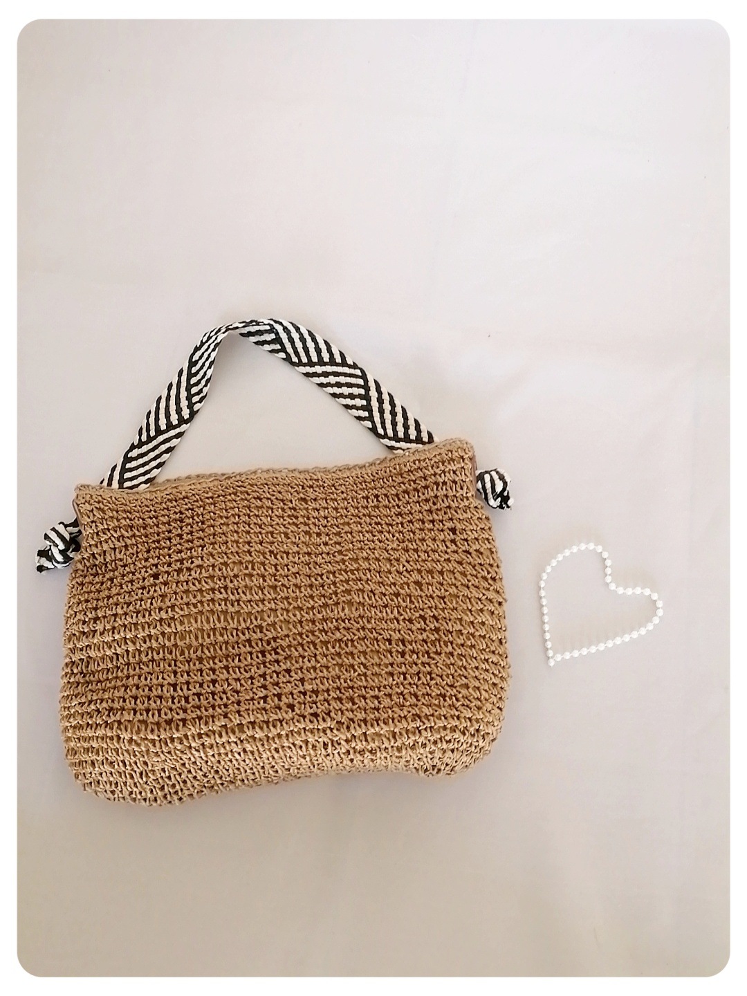 Woven ethnic straw fashionable one-shoulder bag