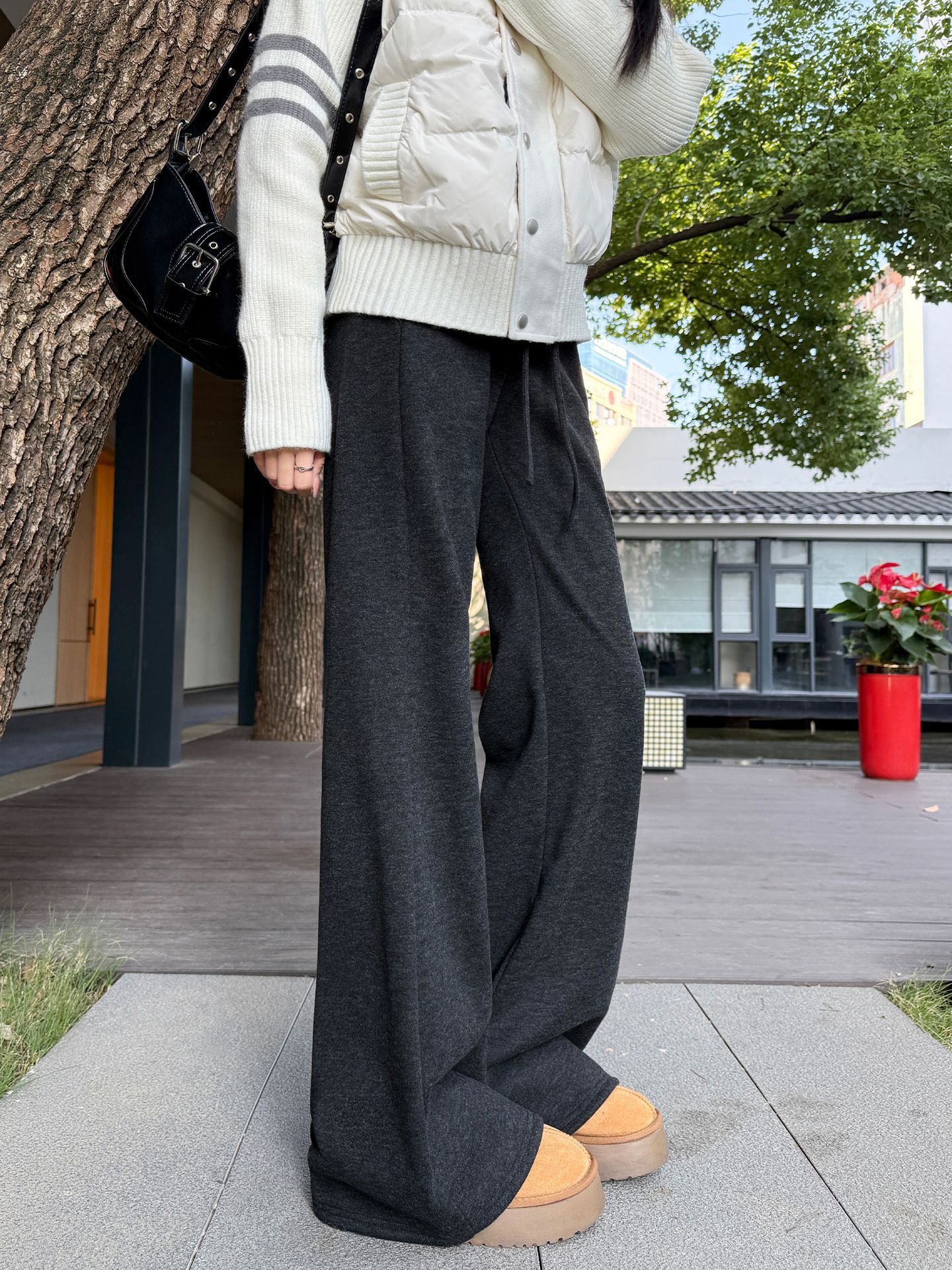 Pantalones de lana gruesas de cintura alta de boquilla de mujer otoño y invierno delgando pantalones de tracción casuales americanos micropantalones image 5