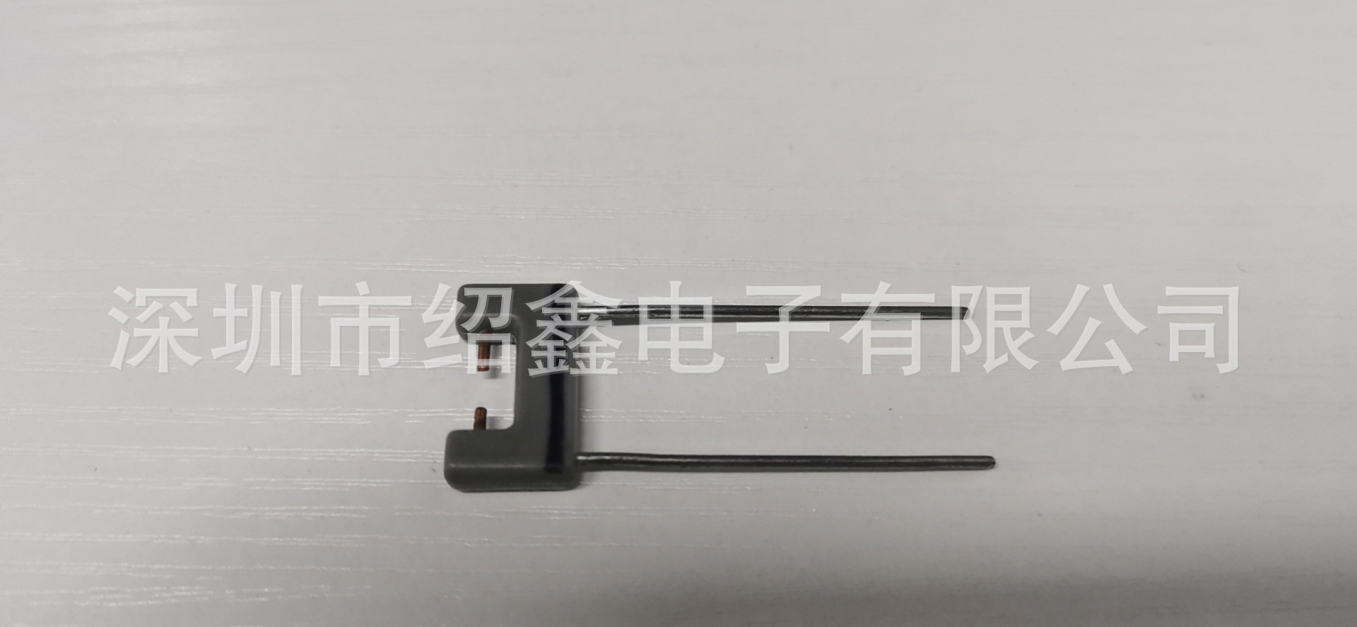 供应7000V~15000V高压放电管KAG30P702M