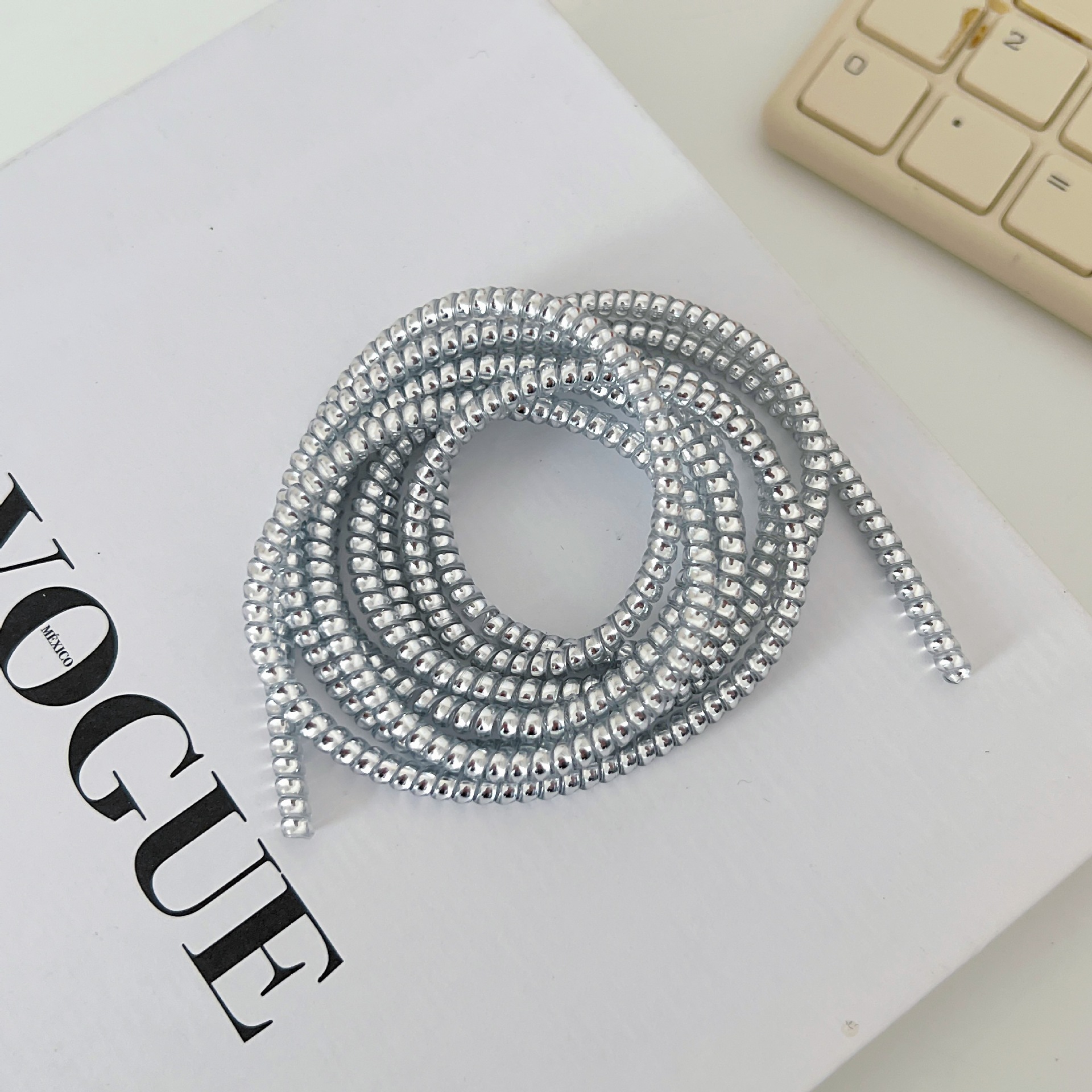 1,4 m 1,6 m cable de datos cuerda de protección anti-suciedad cable de teléfono móvil cuerda de bobinado anti-rotura cargador cubierta de protección de alambre