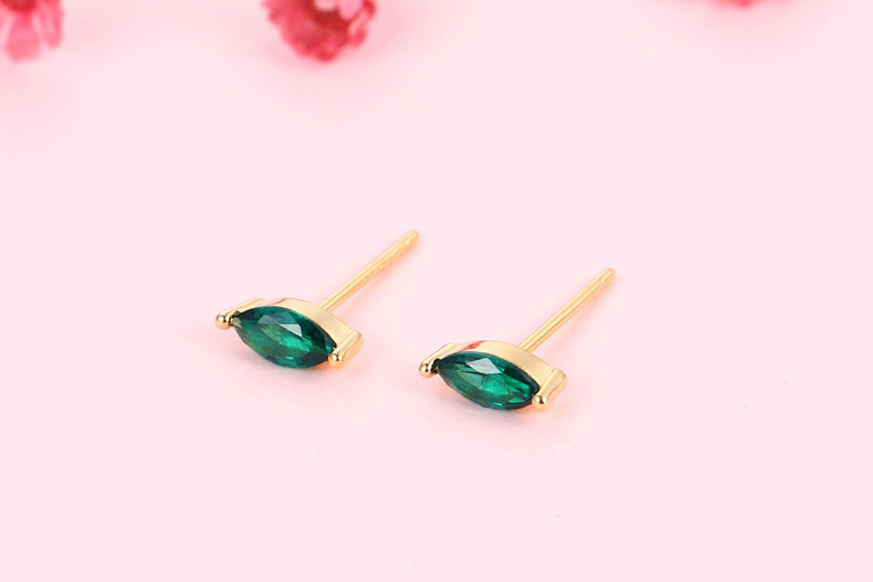 Inlay Design 1 Pair 925 Sterling Silver Oval Zircon Ear Studs