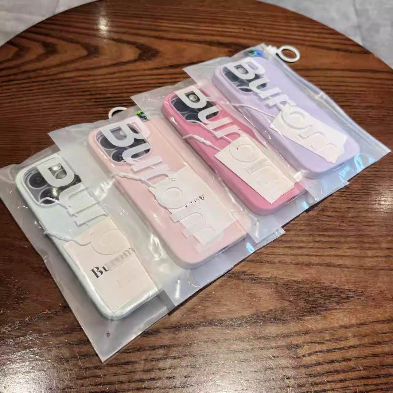 适用iPhone17promax液态硅胶磁吸手机壳苹果16时尚超薄云感保护套