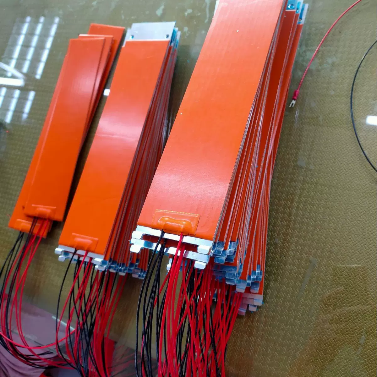 硅胶加热片 硅胶电加热片胶电热片发热片 风能通讯机柜加热片