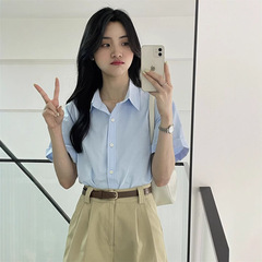 青い半袖シャツ女性夏通勤職業カジュアルシャツカーディガンのデザイン感が小さい上着はinsを着ている