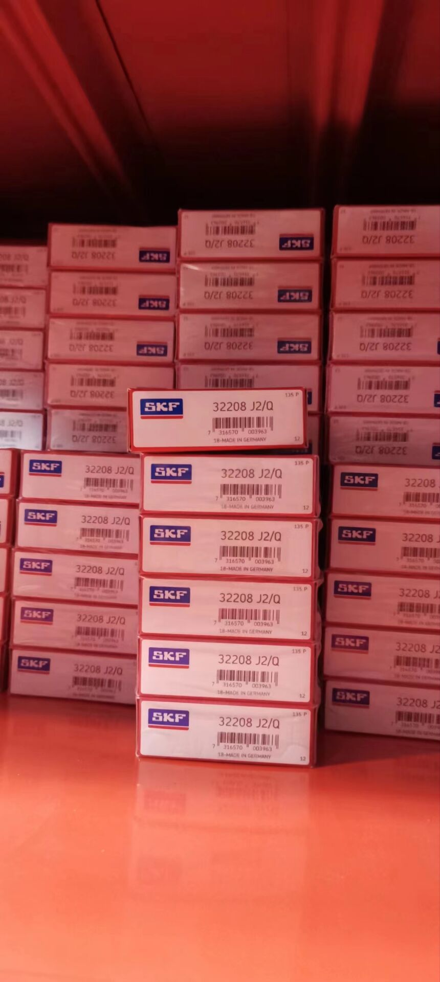 现货热销 32208J2/Q轴承圆锥滚子轴承正品