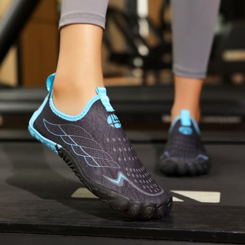 2026 New Model Couple's Outdoor Five-Finger Water Shoes, Beach Shoes for Water Activities, Barefoot Diving Quick-Dry Shoes, Swimming Fitness Shoes