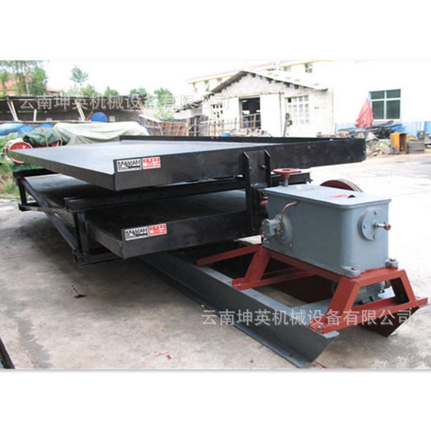 云南淘金水洗床 铜米选矿摇床 玻璃钢大槽钢有色金属选矿设备厂家