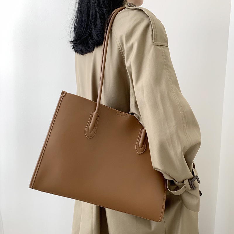 2023 New Women's Bag High-end Niche Design Shoulder Bag Genuine Leather Women's Bag Commuter Cowhide Tote Bag