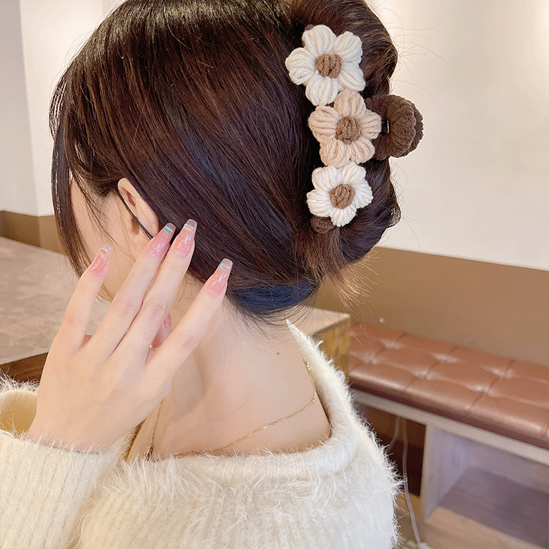 ヘアアクセサリー｜編み込み・花・秋冬・毛糸・大きいサイズ・バンスクリップ・ファッション・ヘアピン|undefined