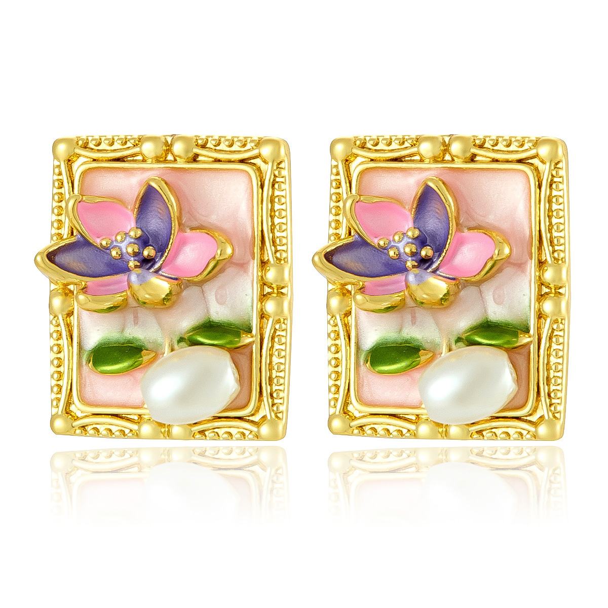 Pendientes de perlas naturales de estilo antiguo de Monet Garden