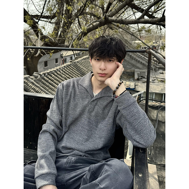 Gray Henry Collar Knitted Long-Sleeved T-Shirt for Men, Autumn American Retro Roman Check Sweatshirt, Old Money Style Polo Shirt Gray Henry Collar Knitted Long-Sleeved T-Shirt for Men, Autumn American Retro Roman Check Sweatshirt, Old Money Style Polo Shirt