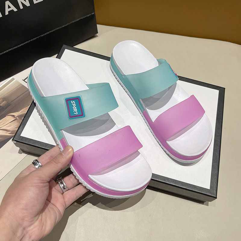Zapatillas de jalea de las mujeres sandalias de moda casual de verano de fondo grueso suave inferior antideslizante zapatos de playa sandalias ligeras de una palabra para las mujeres