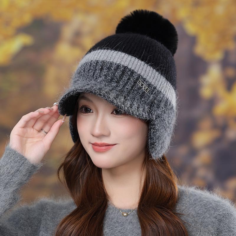 韩国拼色加绒加厚耳包兔毛棒球帽子女冬天户外防风护脸毛球针织帽