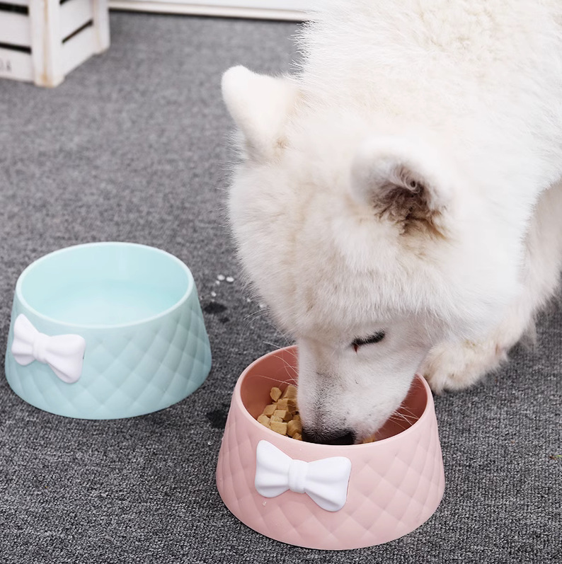밥그릇 리본 장식 밥그릇 고양이 강아지 급식 물그릇 넘어짐 방지 식기 플라스틱 고양이 사료 그릇 강아지 그릇 물림 방지
