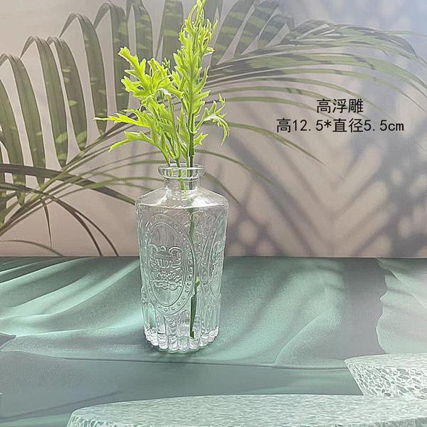 Retro light luxury relief transparent French mini glass vase living…