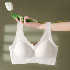 新商品の固定杯の雲感は痕跡がなくて一体式の柔らかいサポートを集めて副乳の快適な大きい胸を収めて小さいブラジャーの女性を現します。