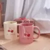 Стиль 5 (бежевая чашка с вишней)