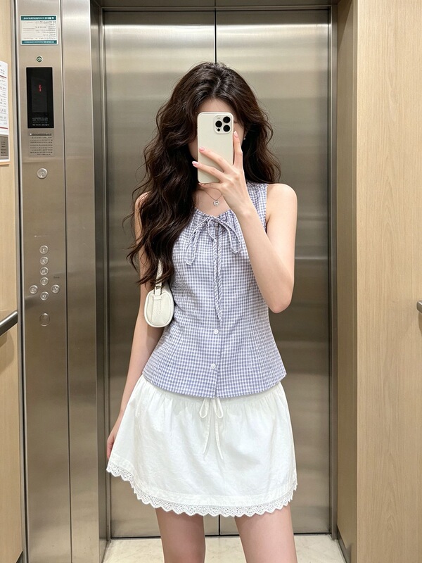 Versatile and stylish plaid sleeveless shirt, 2026 new summer women's chic and super attractive bowknot tank top Versatile and stylish plaid sleeveless shirt, 2026 new summer women's chic and super attractive bowknot tank top