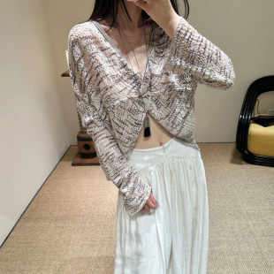 �F؛�nϵᘿ�������Ť�Y�̿�¶���@������ɫ���e�����L��B������