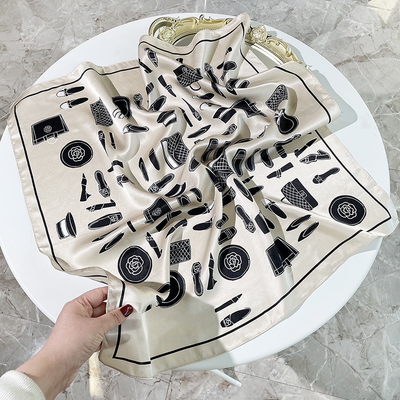 白黒の幾何学のストライプの韓国版の百合のシルクのスカーフの桑のシルクのスカーフの女性の春夏のファッションの薄いタイプのスカーフの贈り物