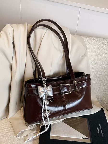 Korean-Style Niche Design High-End Retro Biker Chic Underarm Bag, Trendy and Fashionable Single-Shoulder Baguette Bag